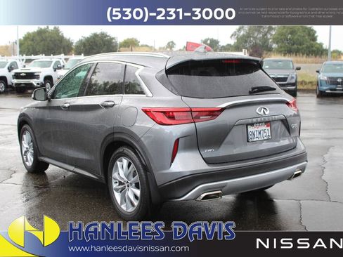 Used 2019 INFINITI QX50 Luxe w/ Navigation Package AWD/4WD image 9