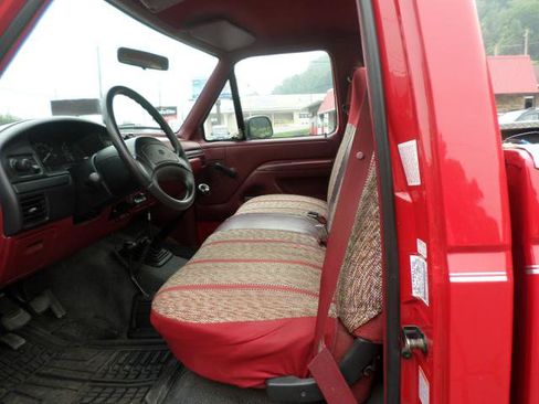 Used 1997 Ford F250 4x4 Regular Cab Heavy Duty image 23