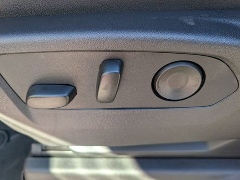 New 2026 GMC Sierra 2500 SLT w/ SLT Premium Package image 10