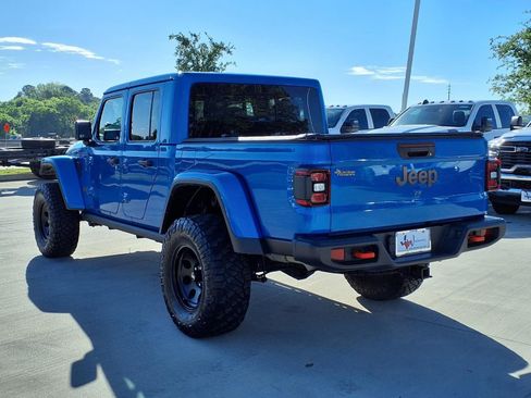 Used 2023 Jeep Gladiator Mojave w/ LED Lighting Group AWD/4WD image 2
