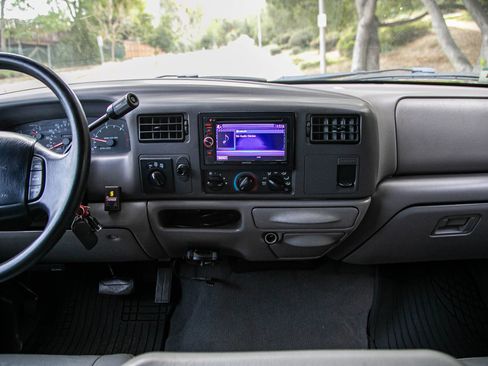 Used 1999 Ford F250 4x4 Crew Cab Super Duty image 22