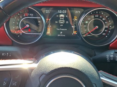 Used 2021 Jeep Wrangler Unlimited Rubicon image 18