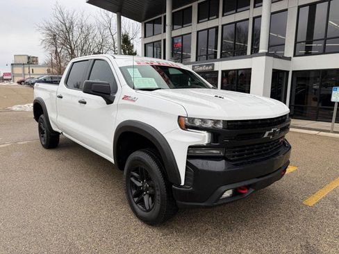 Used 2021 Chevrolet Silverado 1500 LT Trail Boss w/ Bed Protection Package AWD/4WD image 3