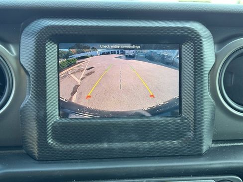 Used 2022 Jeep Wrangler Unlimited Sport image 20