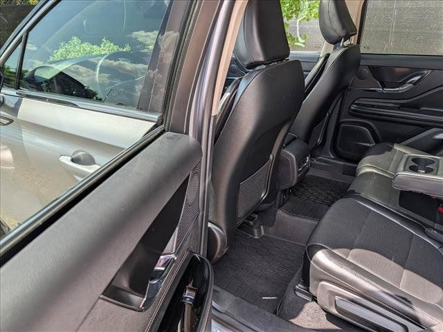 Used 2023 Lincoln Corsair AWD w/ Equipment Group 101A image 24