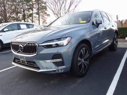 Used 2022 Volvo XC60 B5 Inscription w/ Advanced Package