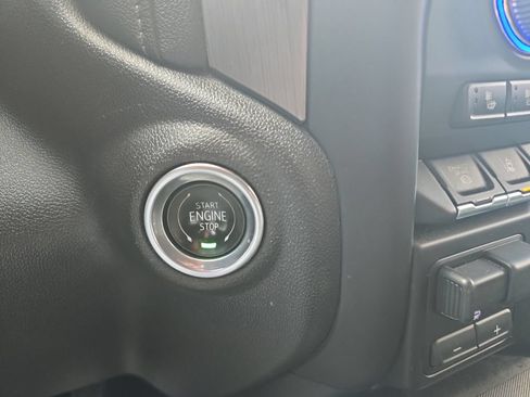 Used 2020 GMC Sierra 2500 Denali w/ Denali Ultimate Package AWD/4WD image 37