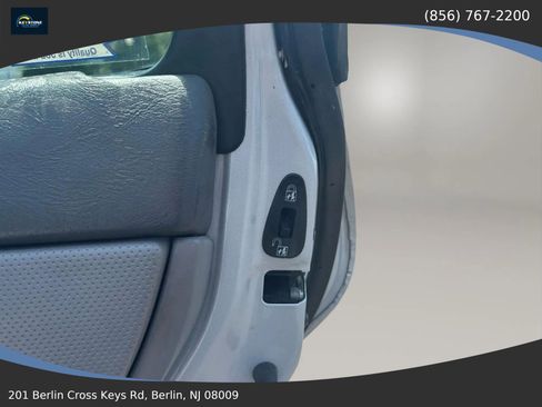 Used 2005 Mercury Sable GS FWD image 21