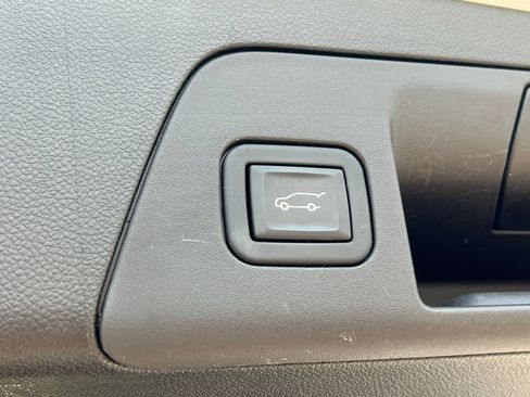 Used 2023 Buick Envision Essence w/ Sport Touring Package AWD/4WD image 41