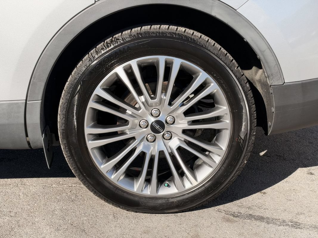 Used 2018 Lincoln MKX Reserve FWD image 30