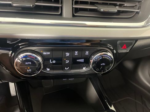 New 2026 Chevrolet Trax LT w/ Driver Confidence Package FWD image 28