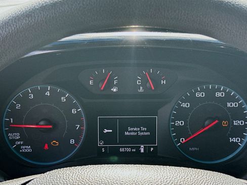 Used 2019 Chevrolet Traverse LS image 9