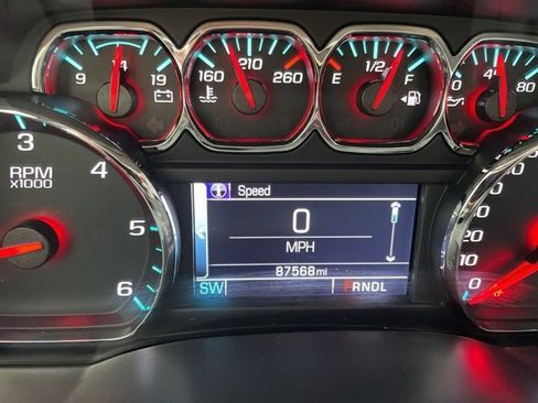 Used 2018 Chevrolet Silverado 1500 LT w/ All Star Edition image 33