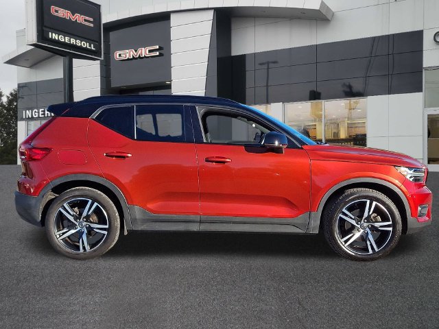 Used 2022 Volvo XC40 T5 R-Design w/ Climate Package AWD/4WD image 25