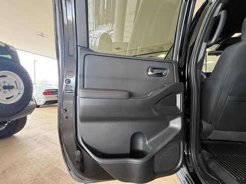 Used 2022 Nissan Frontier PRO-4X w/ Off-Road Protection Package image 23