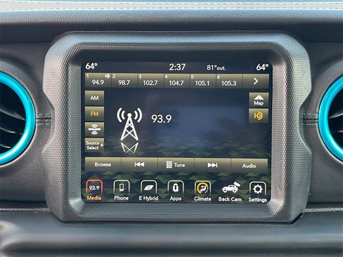 Used 2021 Jeep Wrangler Unlimited Rubicon 4xe w/ Advanced Safety Group image 18