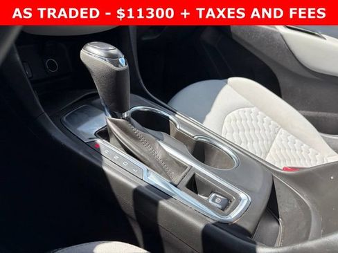 Used 2018 Chevrolet Equinox LS FWD image 24