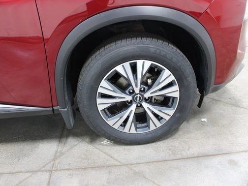 Used 2023 Nissan Rogue SV AWD/4WD image 37