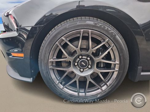 Used 2012 Ford Mustang Shelby GT500 w/ SVT Performance Pkg image 11