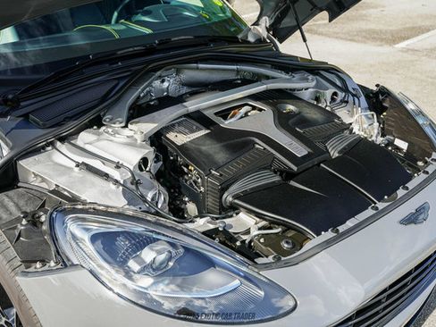 Used 2021 Aston Martin DBX AWD/4WD image 19