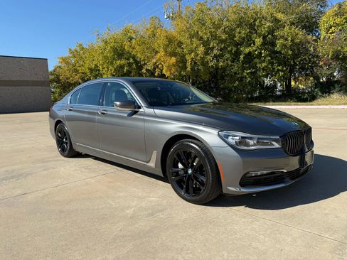 Used 2018 BMW 750i xDrive image 7