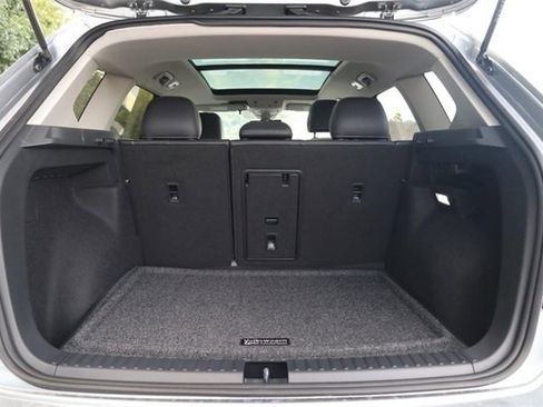 New 2025 Volkswagen Taos SE image 7