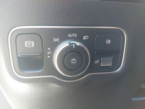 Used 2025 Mercedes-Benz GLA 35 AMG 4MATIC image 25