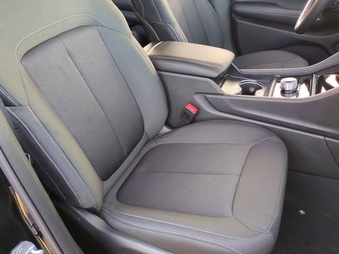 New 2025 Jeep Grand Cherokee L Laredo w/ Luxury Tech Group I RWD image 22