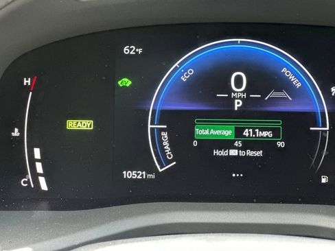 Used 2025 Toyota Camry SE FWD image 29