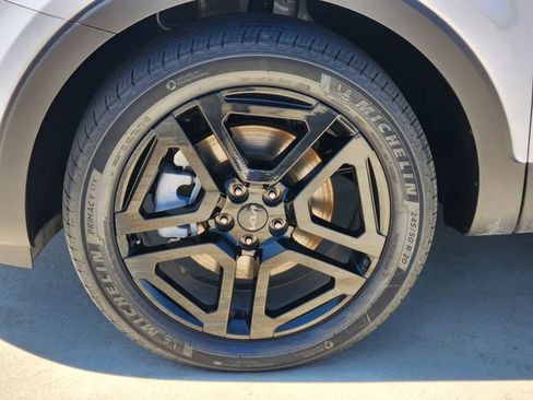 Used 2025 Kia Telluride SX Prestige X-Line image 12