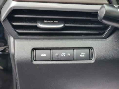 Used 2024 Nissan Altima 2.5 SV image 19