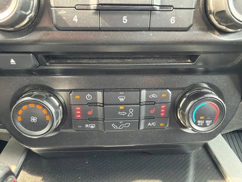 Used 2017 Ford F150 Raptor w/ Equipment Group 801A Mid AWD/4WD image 25