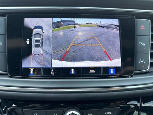 Used 2022 Buick Enclave Avenir image 25