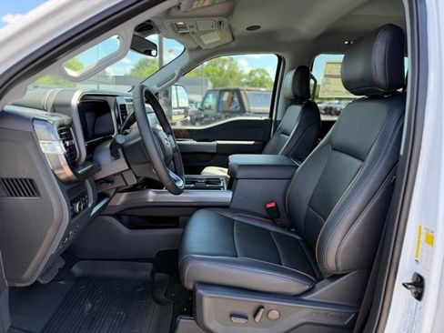 Used 2026 Ford F250 Lariat w/ Black Appearance Package AWD/4WD image 13