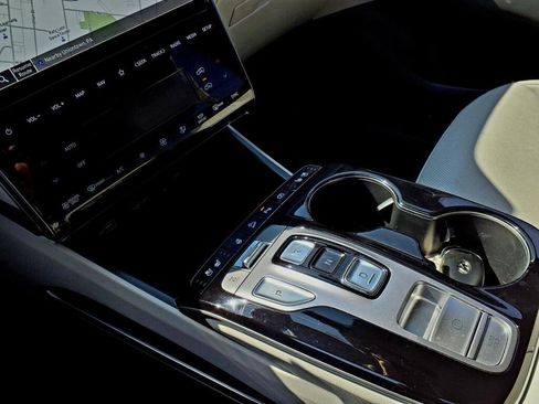 Used 2022 Hyundai Tucson Limited image 19