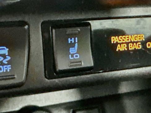 Certified 2022 Toyota RAV4 SE w/ Convenience Package AWD/4WD image 20