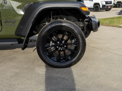 Used 2022 Jeep Wrangler Unlimited Willys image 34