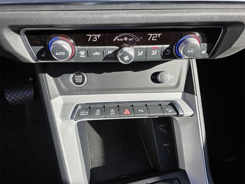 Used 2022 Audi Q3 2.0T Premium Plus image 25