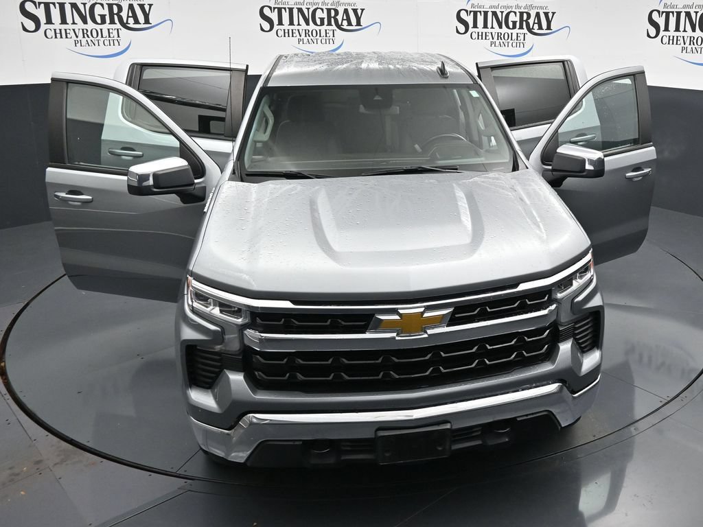 Used 2025 Chevrolet Silverado 1500 LT AWD/4WD image 34