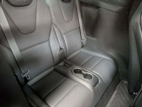 Used 2023 Tesla Model X Plaid image 13