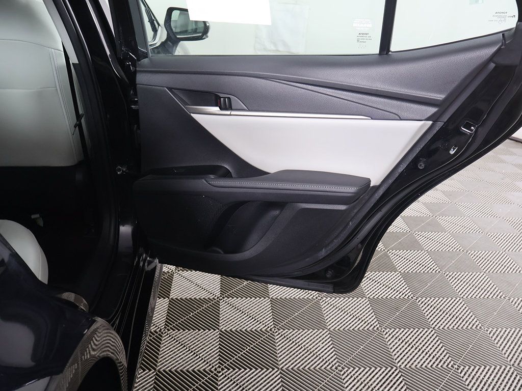 Used 2025 Toyota Camry XLE FWD image 23