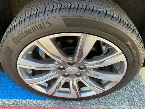 Used 2019 Cadillac XT4 Premium Luxury w/ Driver Assist Package FWD image 9