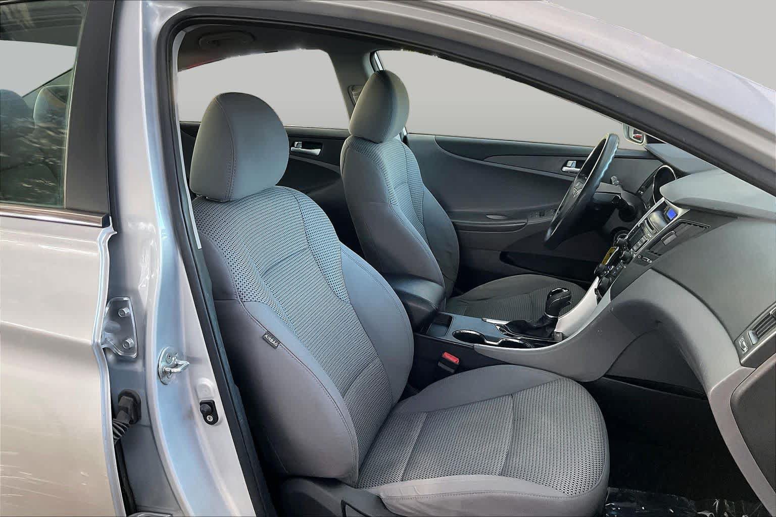 Used 2011 Hyundai Sonata GLS FWD image 8