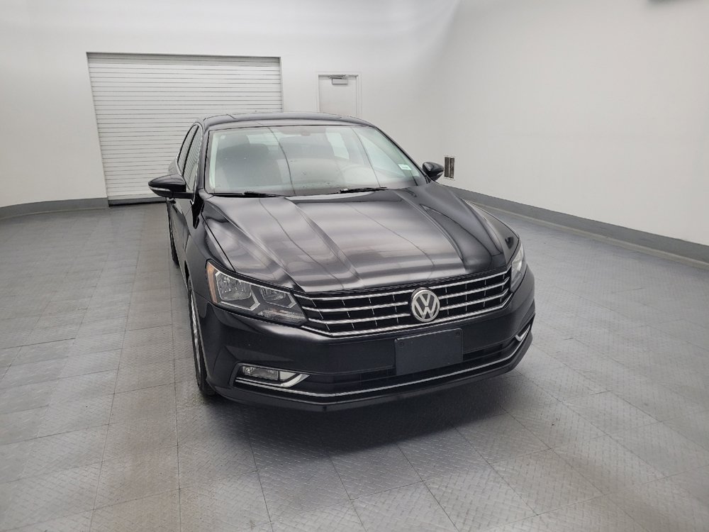Used 2016 Volkswagen Passat 1.8T SE FWD image 14