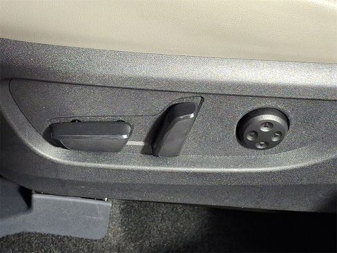 Certified 2025 INFINITI QX50 Luxe image 19