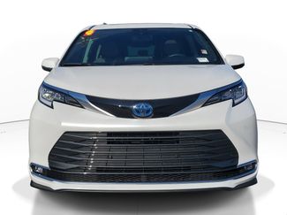 Used 2024 Toyota Sienna Limited video 2