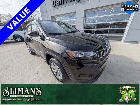 Used 2024 Jeep Compass Sport image 1