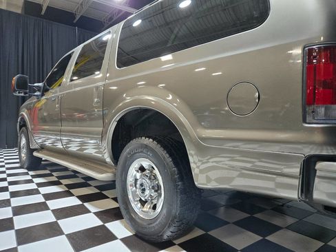Used 2004 Ford Excursion Limited image 26