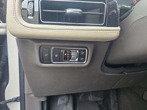 Used 2023 Lincoln Aviator Reserve w/ Equipment Group 201A image 31