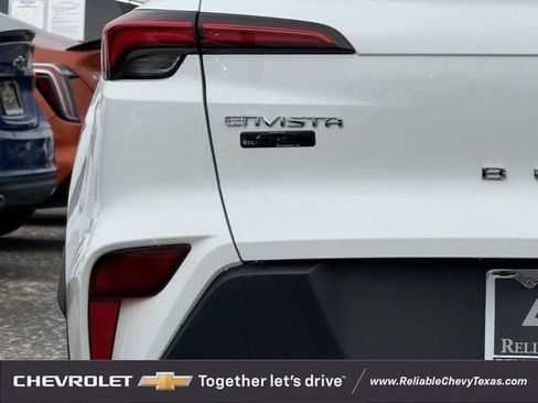 Used 2024 Buick Envista Preferred image 9